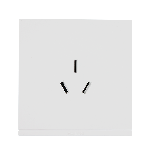 三极插座 .png